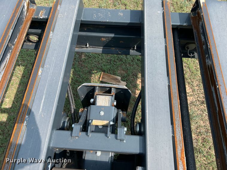 image for item DS8305 2020 Anderson StackPro 5400  bale stacker