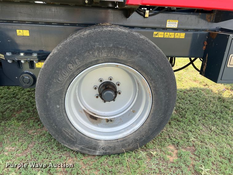 image for item DS8305 2020 Anderson StackPro 5400  bale stacker