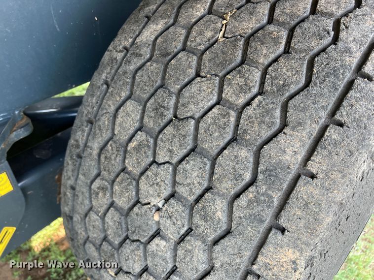 image for item DS8305 2020 Anderson StackPro 5400  bale stacker