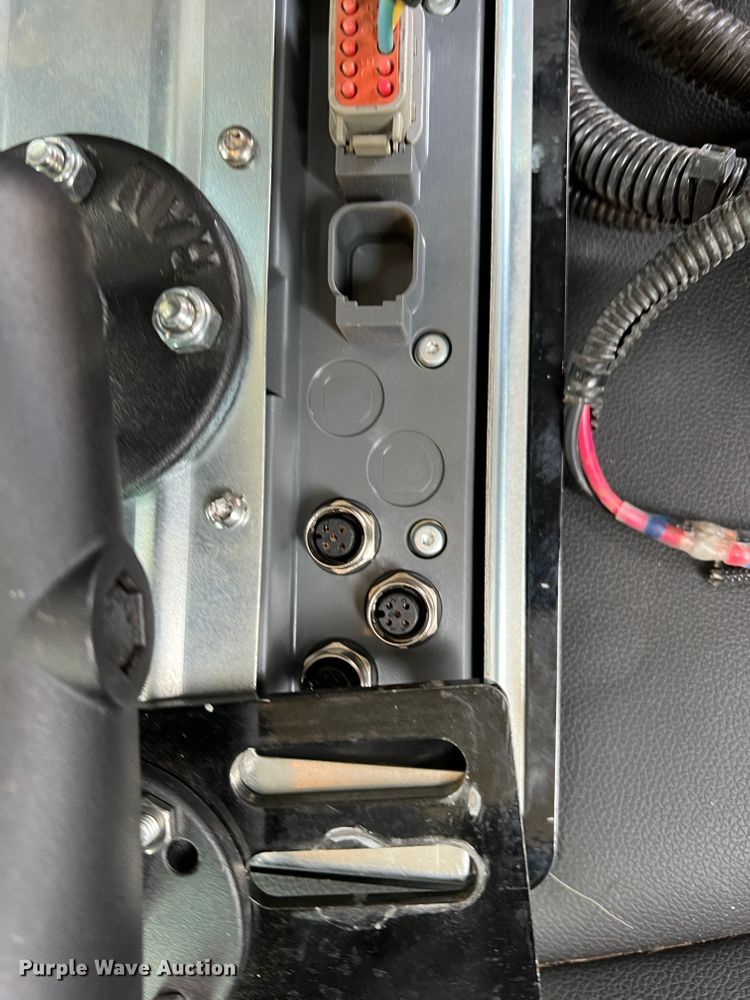 image for item DS8305 2020 Anderson StackPro 5400  bale stacker