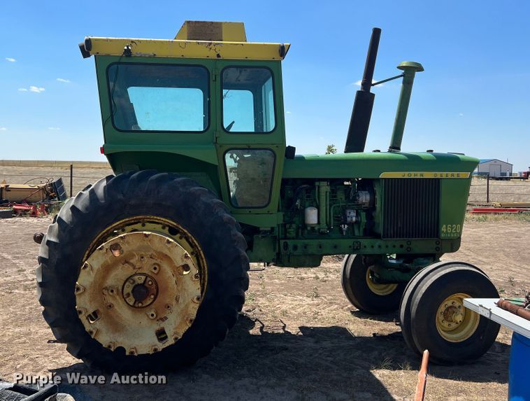 image for item DS8370 1971 John Deere 4620  tractor