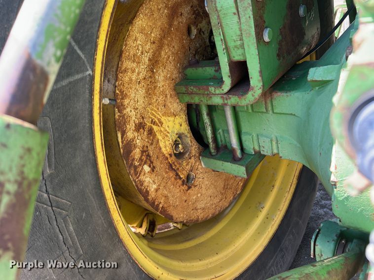 image for item DS8370 1971 John Deere 4620  tractor