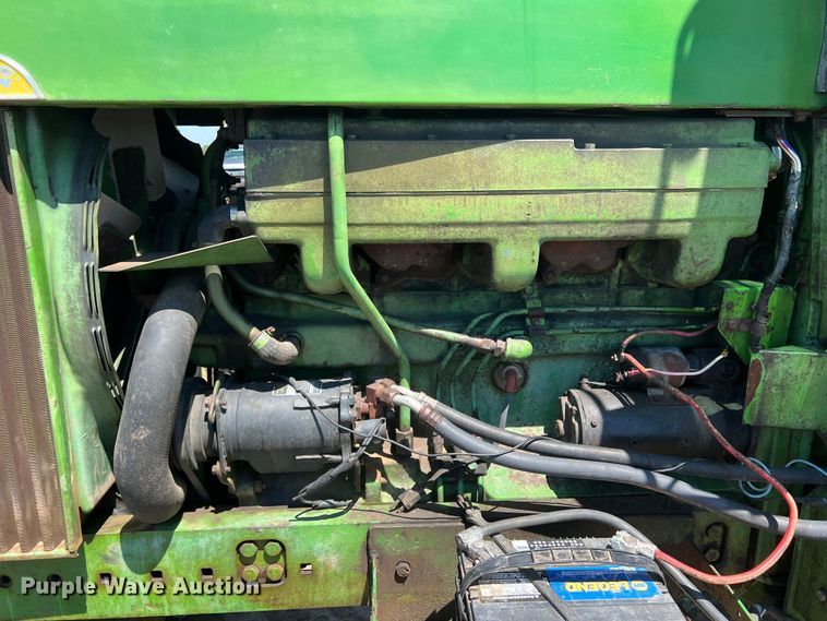 image for item DS8370 1971 John Deere 4620  tractor