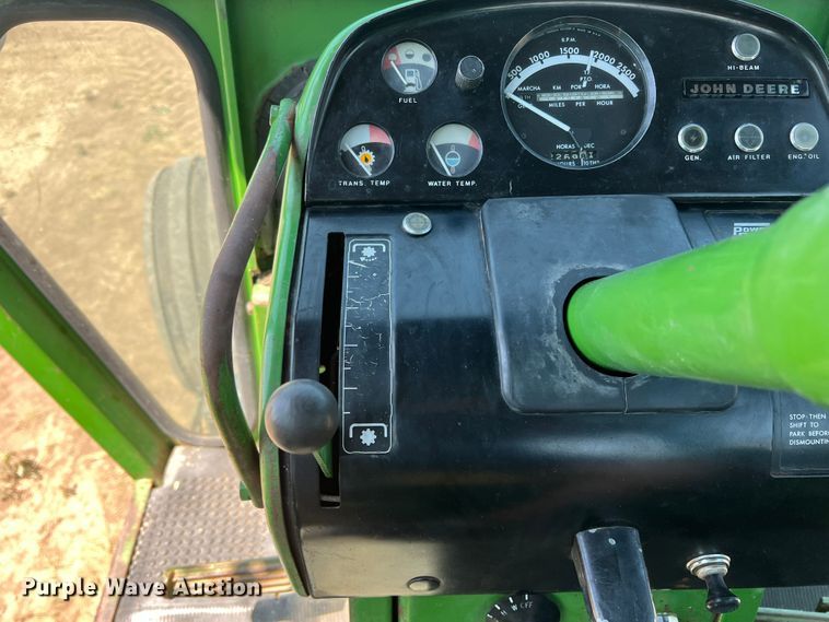 image for item DS8370 1971 John Deere 4620  tractor