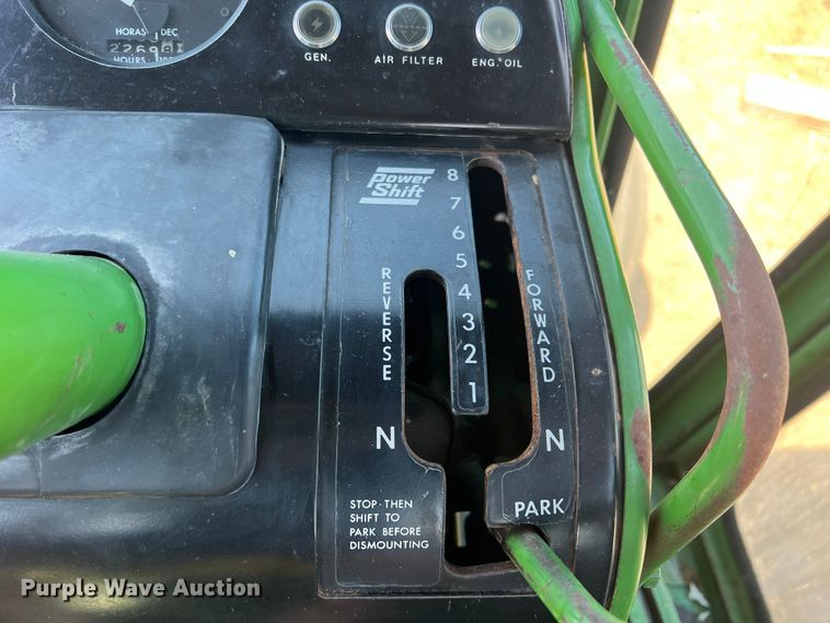 image for item DS8370 1971 John Deere 4620  tractor