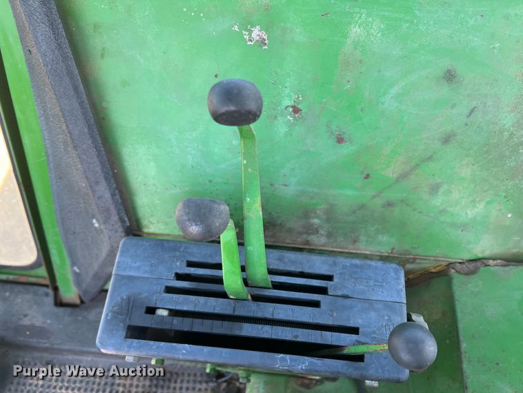 image for item DS8370 1971 John Deere 4620  tractor