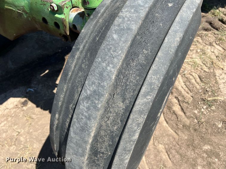 image for item DS8370 1971 John Deere 4620  tractor