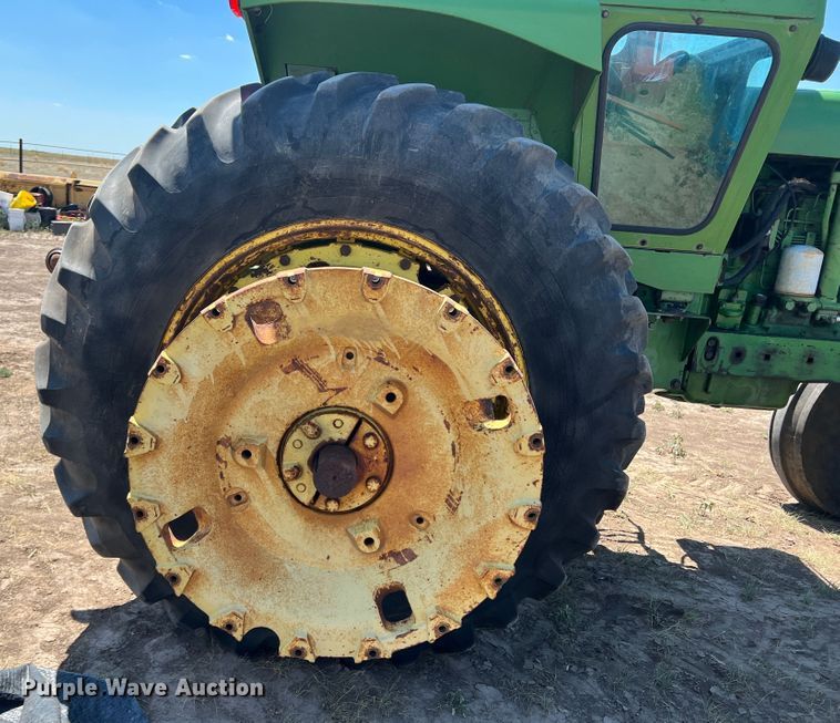 image for item DS8370 1971 John Deere 4620  tractor