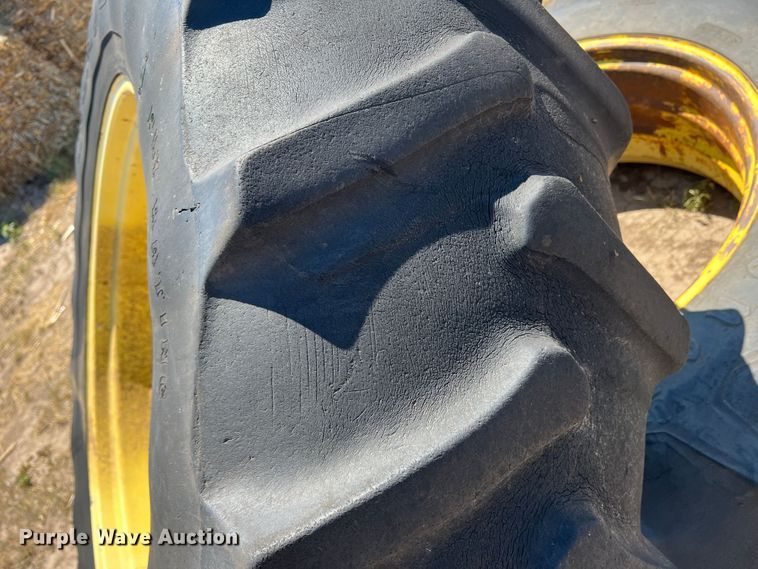 image for item DS8370 1971 John Deere 4620  tractor