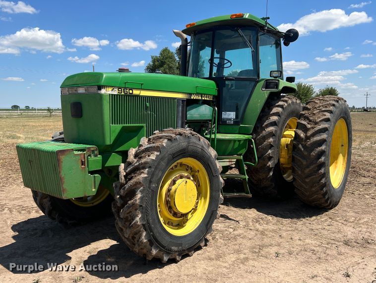 image for item DS8372 1992 John Deere 4960  MFWD tractor