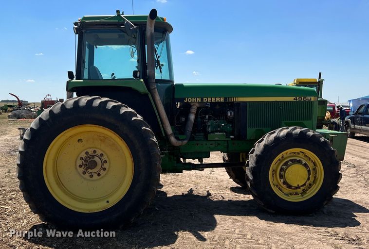 image for item DS8372 1992 John Deere 4960  MFWD tractor