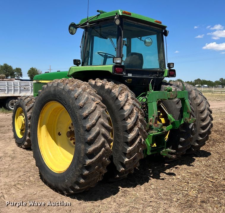 image for item DS8372 1992 John Deere 4960  MFWD tractor