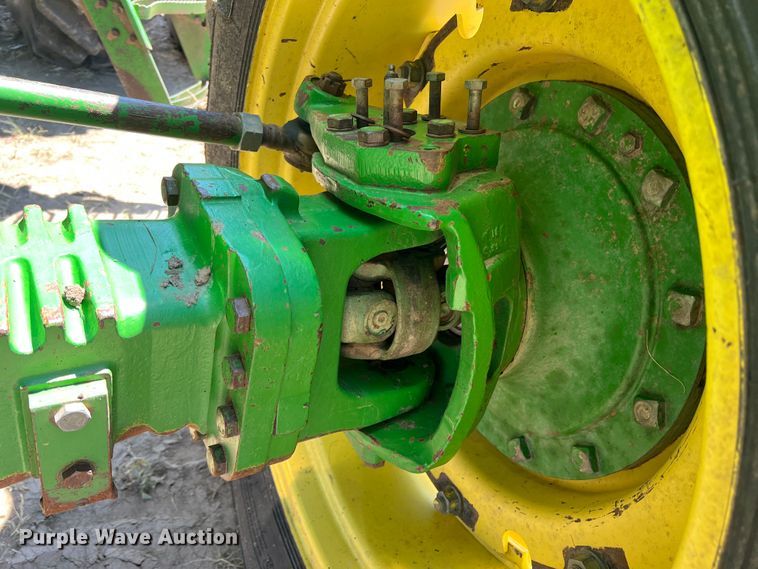 image for item DS8372 1992 John Deere 4960  MFWD tractor