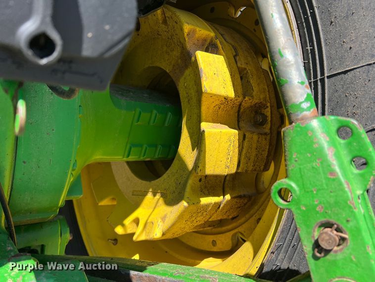 image for item DS8372 1992 John Deere 4960  MFWD tractor