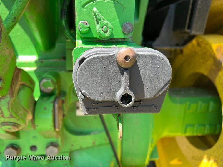 image for item DS8372 1992 John Deere 4960  MFWD tractor