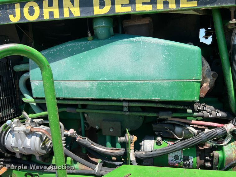 image for item DS8372 1992 John Deere 4960  MFWD tractor
