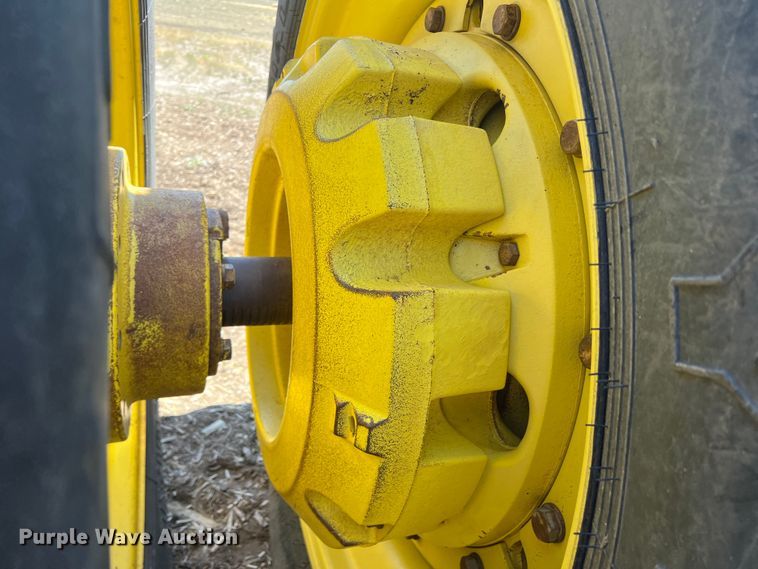 image for item DS8372 1992 John Deere 4960  MFWD tractor