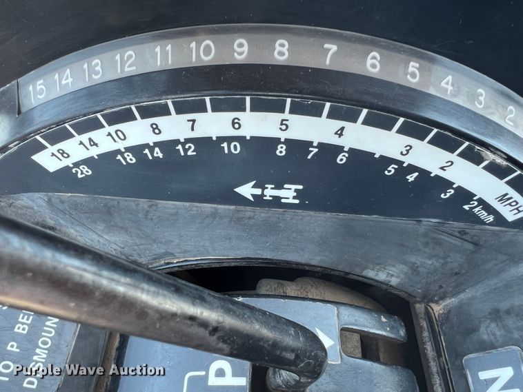 image for item DS8372 1992 John Deere 4960  MFWD tractor