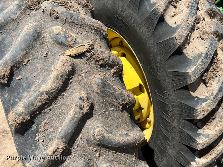 image for item DS8372 1992 John Deere 4960  MFWD tractor