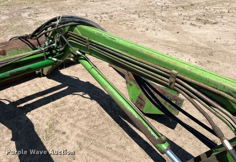 image for item DS8375 John Deere E0158  loader