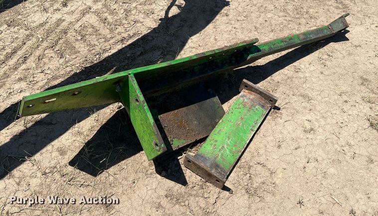 image for item DS8375 John Deere E0158  loader
