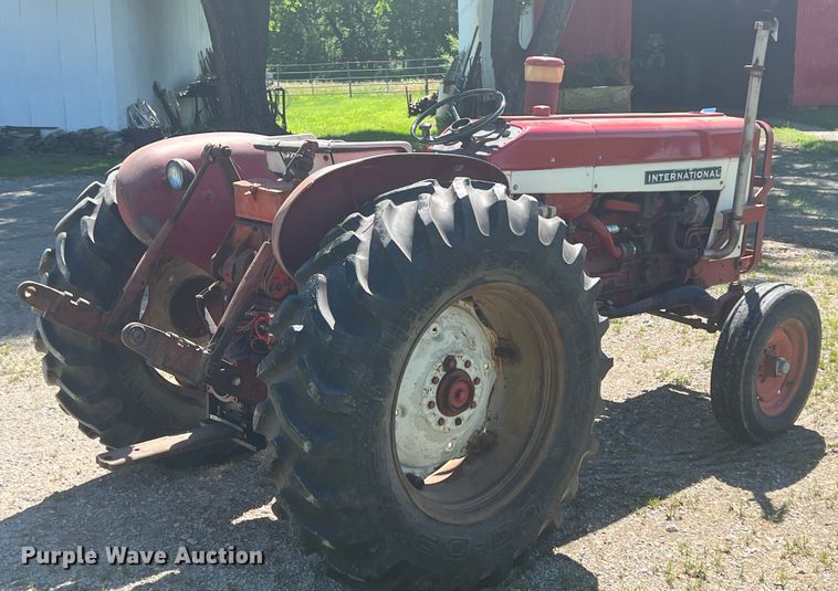 image for item HL9054 International 606  tractor