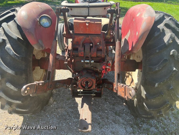 image for item HL9054 International 606  tractor
