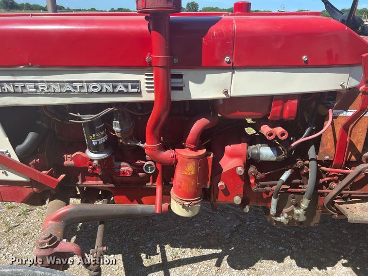 image for item HL9054 International 606  tractor