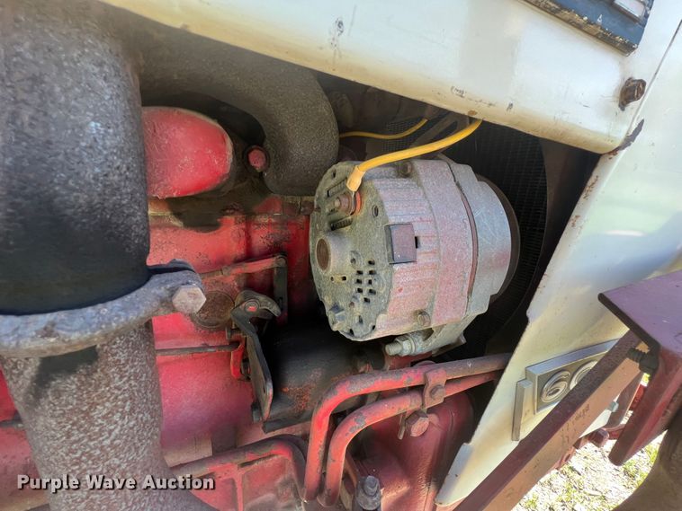 image for item HL9054 International 606  tractor