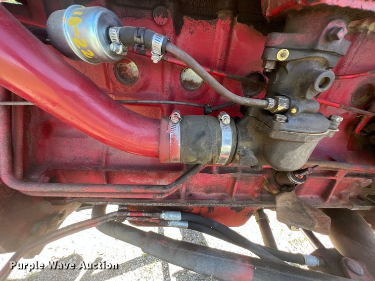 image for item HL9054 International 606  tractor