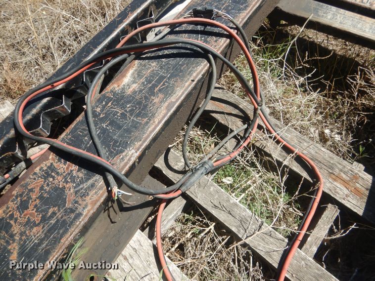 image for item HU9413 Dew Eze 660  bale loader