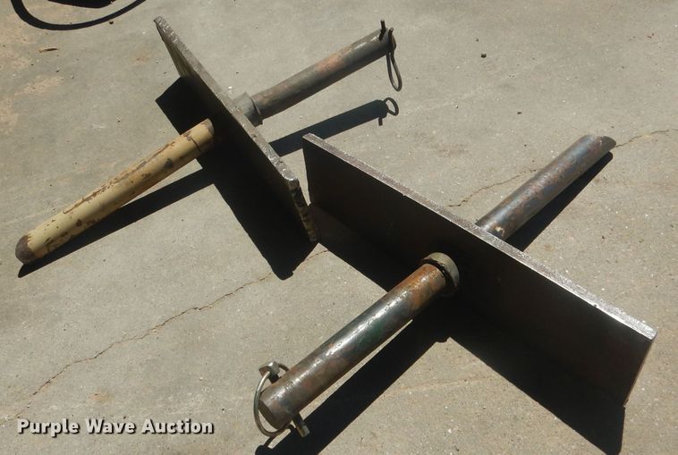 image for item HU9413 Dew Eze 660  bale loader