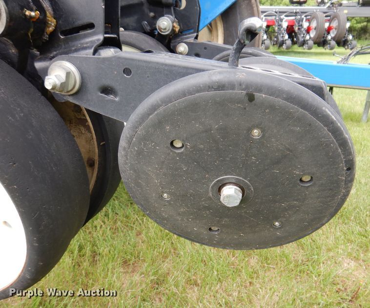 image for item JH9711 Kinze 3200  no-till planter