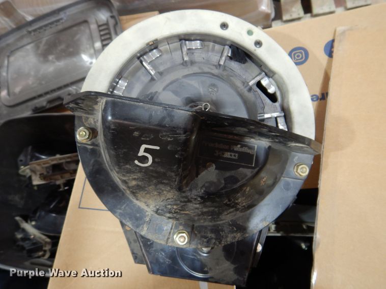 image for item JH9711 Kinze 3200  no-till planter