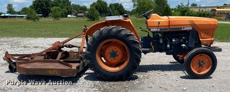 image for item JU9262 Kubota L285  tractor