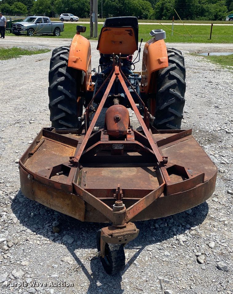 image for item JU9262 Kubota L285  tractor