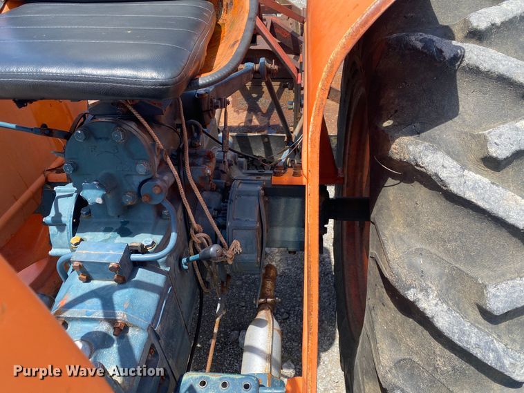 image for item JU9262 Kubota L285  tractor