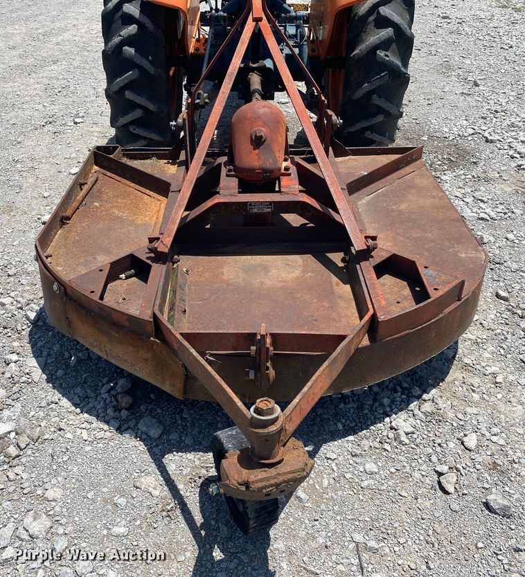 image for item JU9262 Kubota L285  tractor