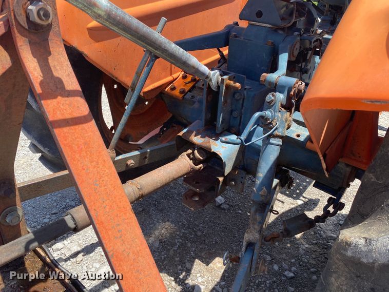 image for item JU9262 Kubota L285  tractor