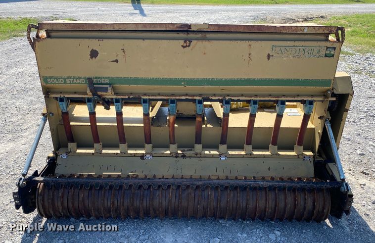 image for item JU9266 Land Pride OS1572  seeder