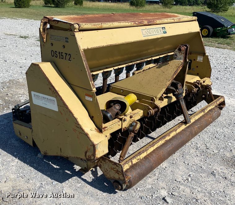 image for item JU9266 Land Pride OS1572  seeder