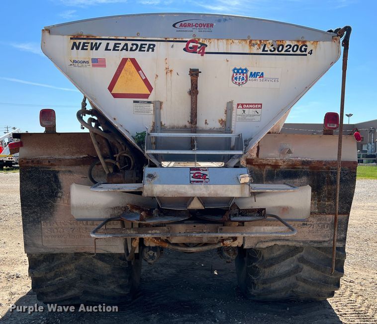 image for item KC9840 Case IH Titan FLX4300  applicator