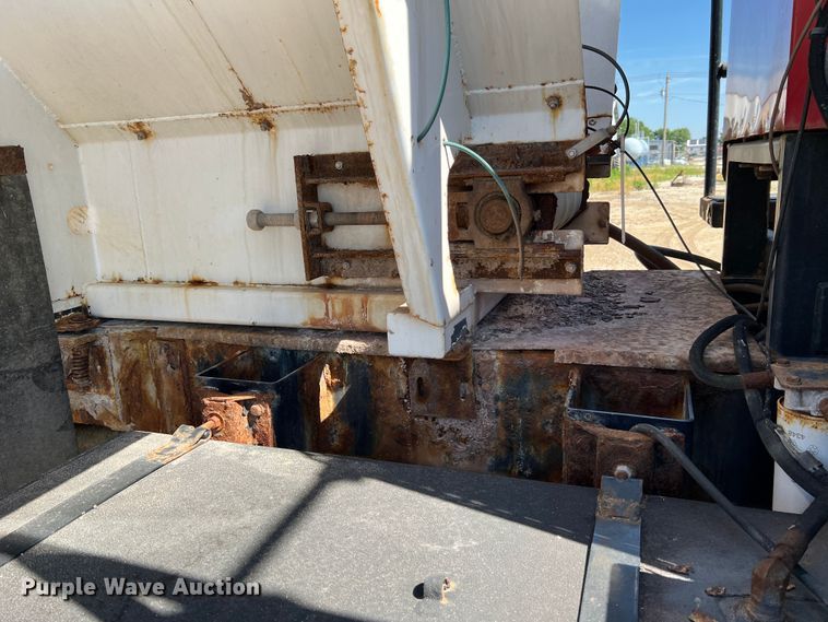 image for item KC9840 Case IH Titan FLX4300  applicator