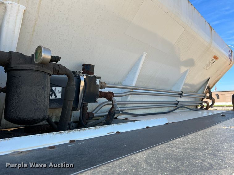 image for item KC9840 Case IH Titan FLX4300  applicator