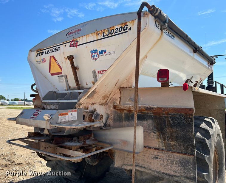 image for item KC9840 Case IH Titan FLX4300  applicator