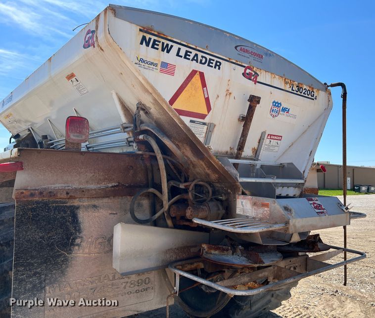 image for item KC9840 Case IH Titan FLX4300  applicator