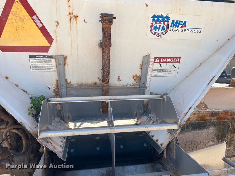 image for item KC9840 Case IH Titan FLX4300  applicator