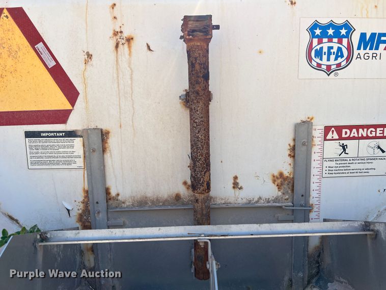 image for item KC9840 Case IH Titan FLX4300  applicator