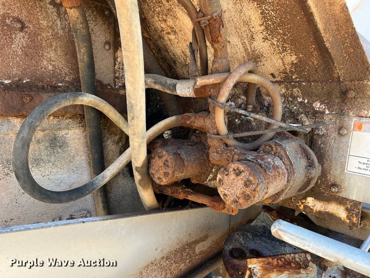 image for item KC9840 Case IH Titan FLX4300  applicator