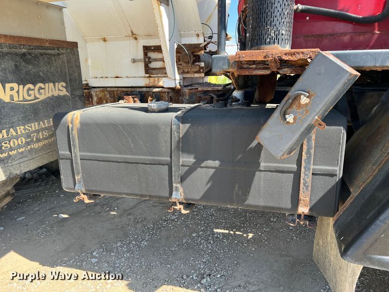 image for item KC9840 Case IH Titan FLX4300  applicator